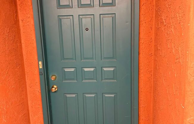 2 beds, 1 bath, 861 sqft, $970, Unit 20