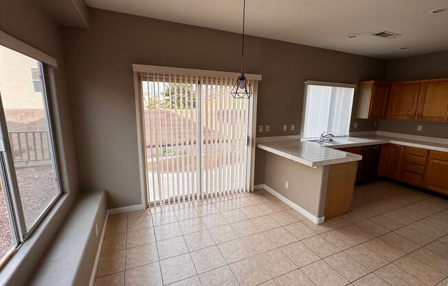 Charming Single-Story 3-Bedroom Home Near 215 & Henderson