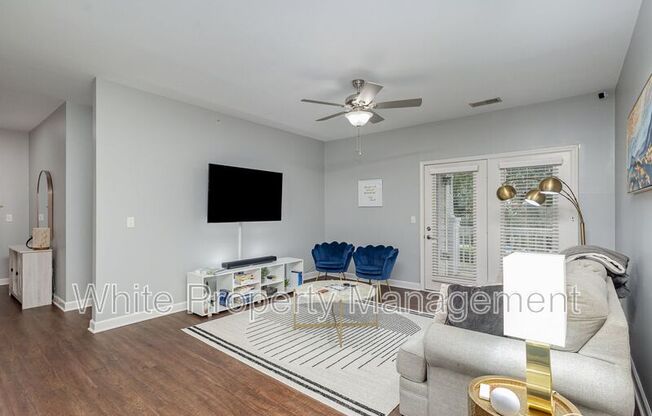 17135 RED FEATHER DR