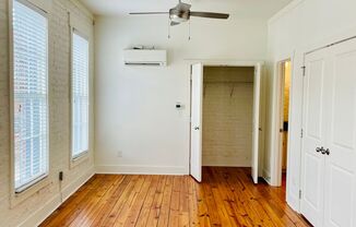Studio, 1 bath, 700 sqft, $1,545, Unit 204