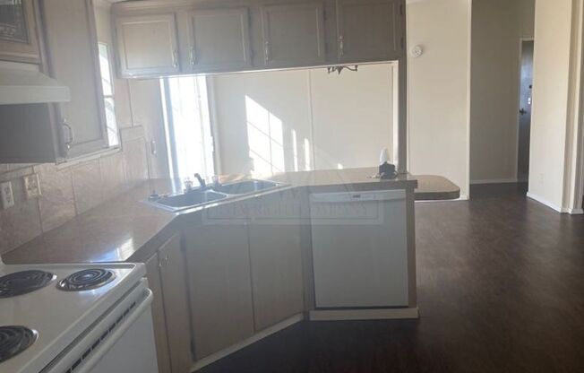 3 beds, 2 baths, $1,195