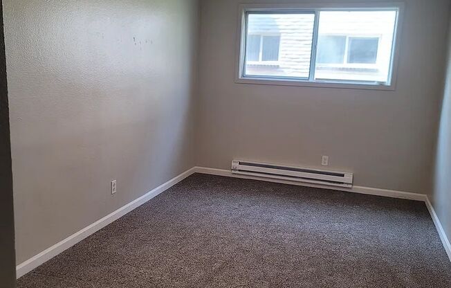 1 bed, 1 bath, 605 sqft, $990, Unit #111