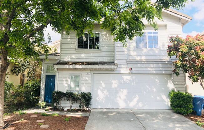 Beautiful 4 Bd/2.5 Ba, 1806 sf single-family house in Walnut Creek available Sept 15th