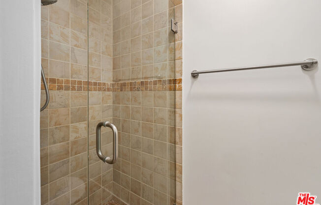 Studio, 1 bath, 407 sqft, $2,600, Unit 225
