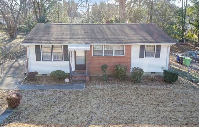 Move In Ready Three Bedroom Home!