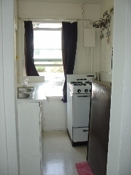 Studio, 1 bath, 225 sqft, $950, Unit 1