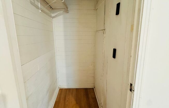 1 bed, 1 bath, 450 sqft, $925, Unit 5