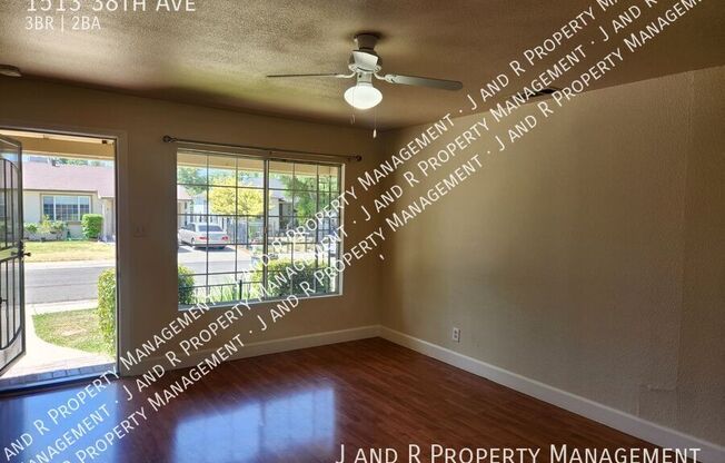 1513 38 AVE