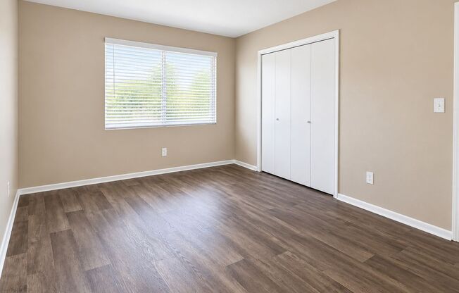2 beds, 1 bath, 1,010 sqft, $1,150, Unit I01