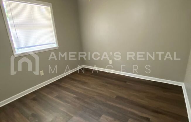 3 beds, 2 baths, $1,195