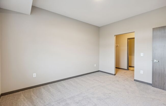 2 beds, 2 baths, 1,188 sqft, $2,100