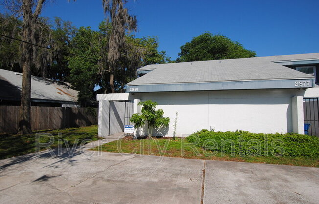 2877 WONDERWOOD LN