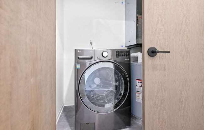 1 bed, 1 bath, 601 sqft, $1,325, Unit 3302