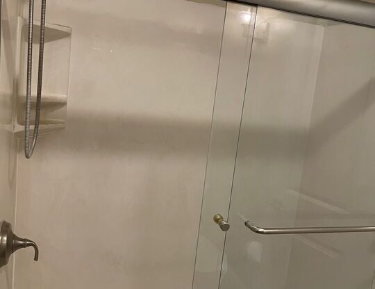 Studio, 1 bath, 377 sqft, $2,550, Unit 544