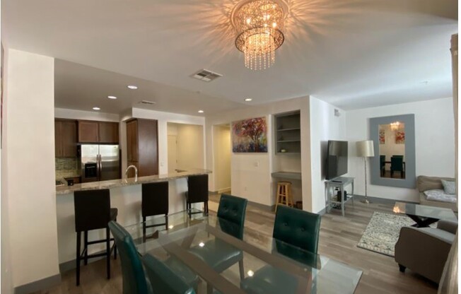 2 beds, 2 baths, 1,050 sqft, $3,100