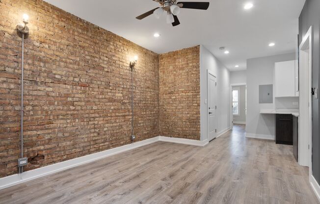2 beds, 1 bath, 674 sqft, $2,200, Unit 6956-1