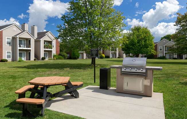 East Chase Apartments BBQ and picnic area