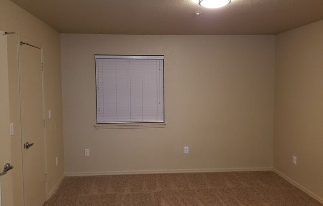 2 beds, 2 baths, $1,700