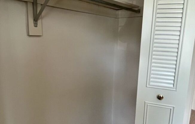 1 bed, 1 bath, 700 sqft, $1,200, Unit 532