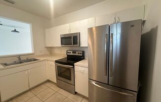 3 beds, 2 baths, $1,800, Unit # 1223