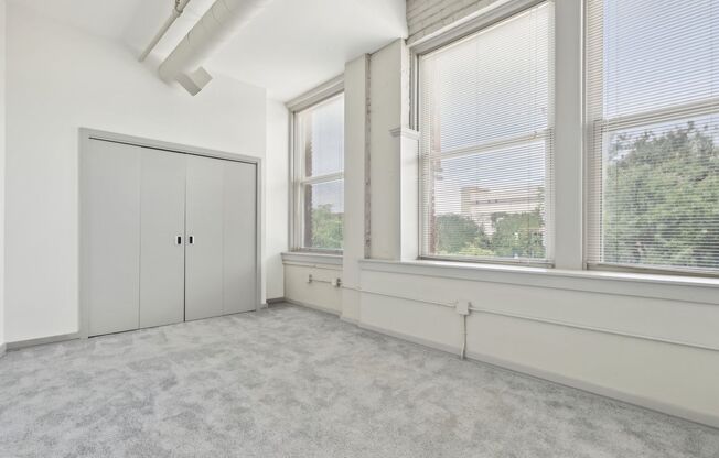 1 bed, 1 bath, 1,021 sqft, $1,575, Unit 209