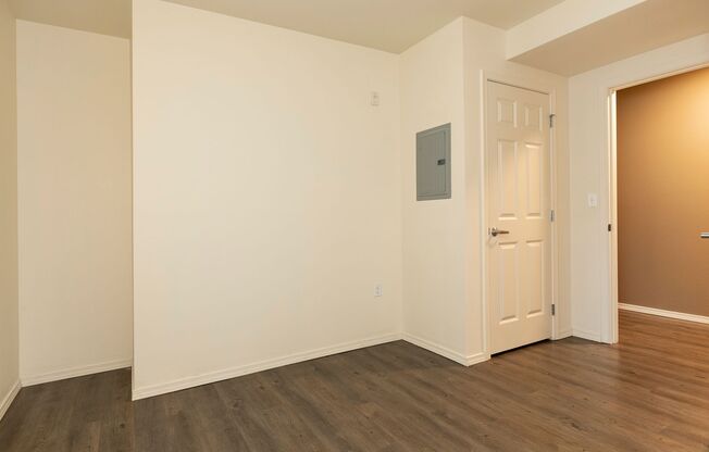 1 bed, 1 bath, 591 sqft, $1,695, Unit 6-E