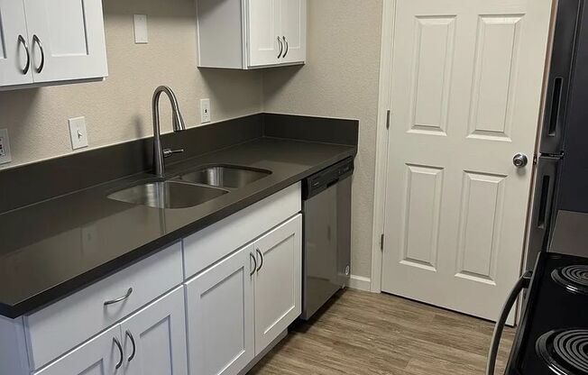 Emerald Park Apts