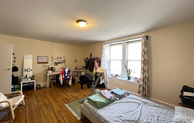 2 beds, 1 bath, 1,400 sqft, $1,495, Unit 4530-C21