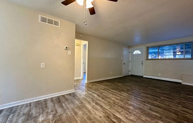 2 beds, 1 bath, 900 sqft, $1,350, Unit 1803-3