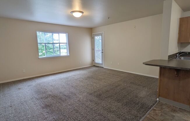 3 beds, 2 baths, 1,180 sqft, $1,625, Unit C103