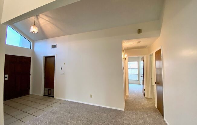 2 beds, 2 baths, $1,950, Unit UNIT 102