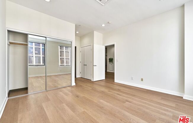 2 beds, 2 baths, 1,010 sqft, $3,050, Unit 404