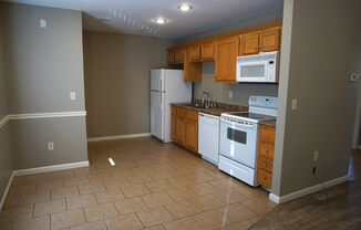 2 beds, 1 bath, $850, Unit #14