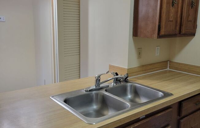 1 bed, 1 bath, 625 sqft, $805, Unit 4996