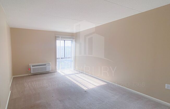 1 bed, 1 bath, 765 sqft, $835, Unit TH 405