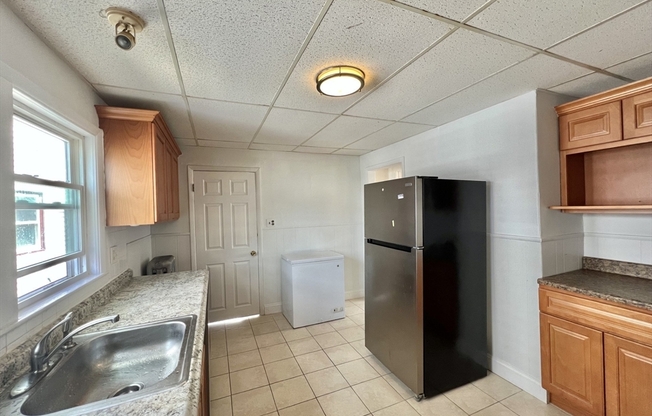 2 beds, 1 bath, 1,026 sqft, $2,850, Unit 86