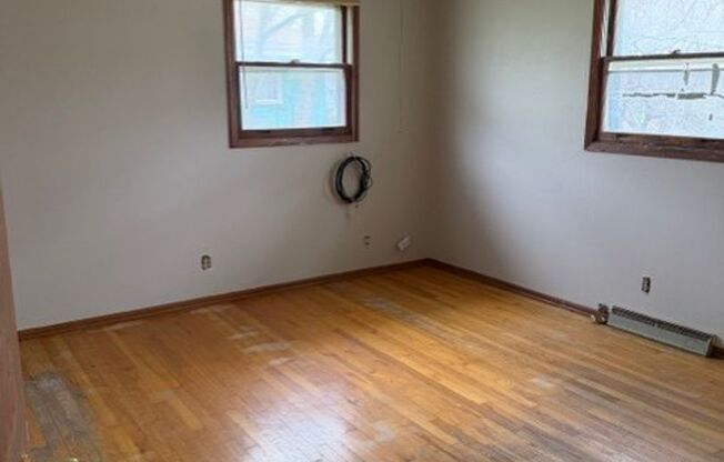 7111-13 W Brentwood Ave