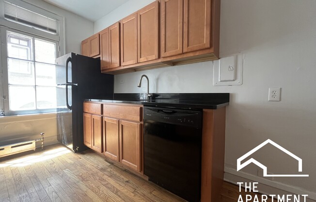 909 Elmwood Ave