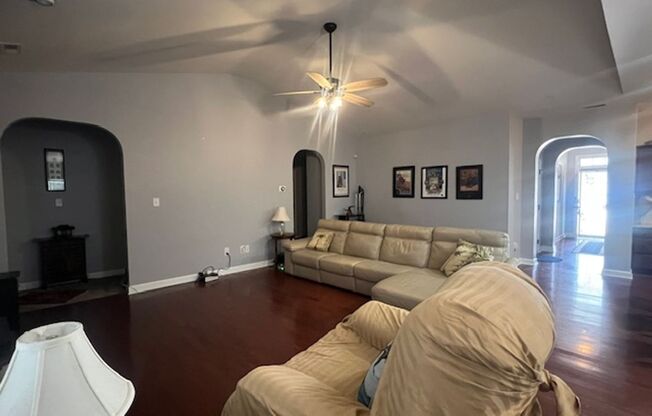 2824 Deepwater Ct ~ Summer Grove