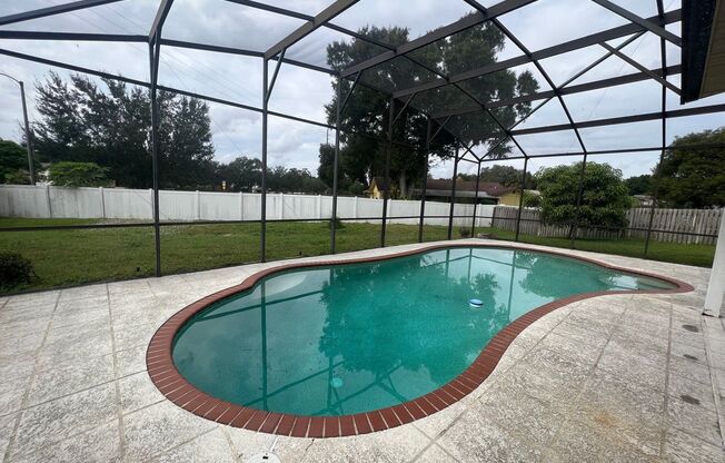 Large Pool Home in Kissimmee!