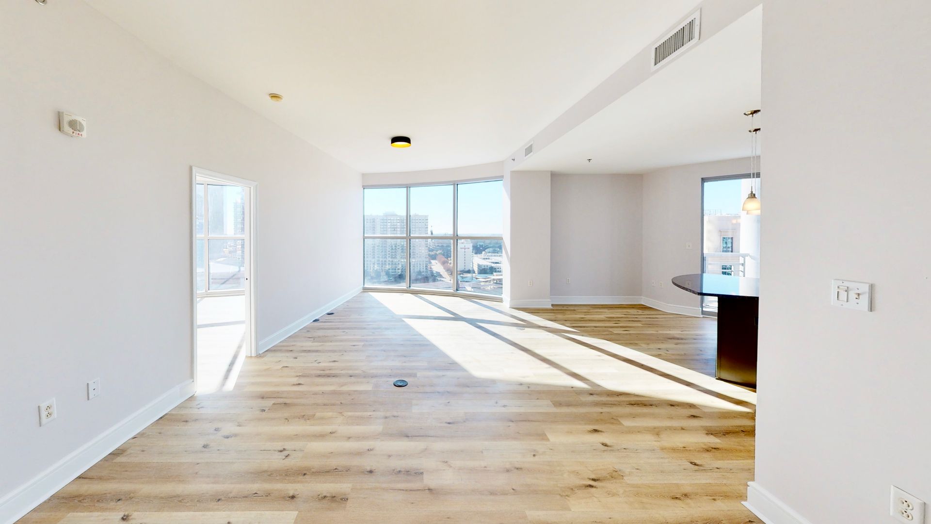 333 W Trade Street #1207