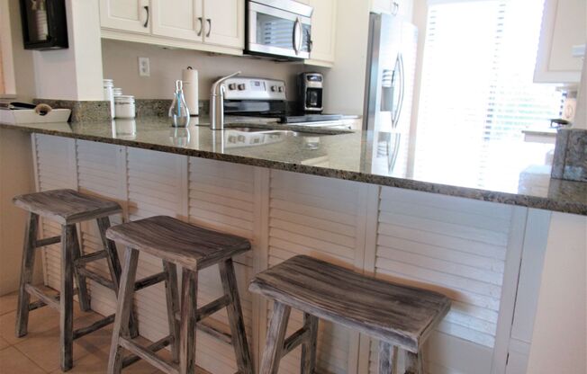 FURNISHED 2/2 GOLF COURSE  6 MONTH RENTAL APR. 29 - OCT. 31, 2026