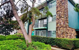 Greenwood Vista Apartments