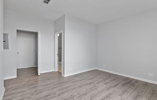 2 beds, 2 baths, 900 sqft, $2,550, Unit 406