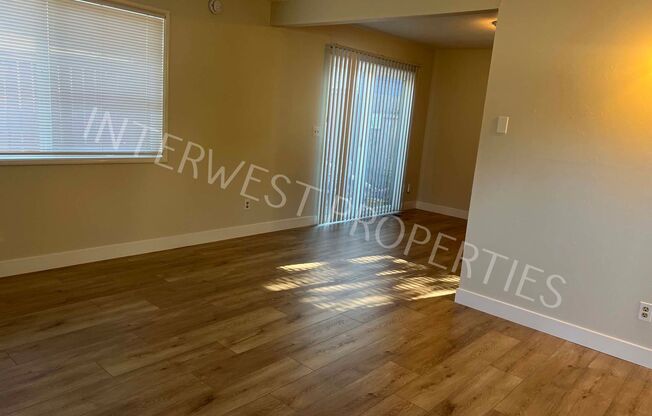 2 beds, 1 bath, 840 sqft, $1,995