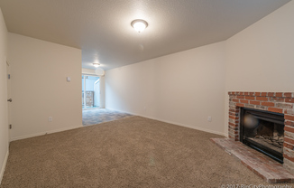 2 beds, 1 bath, 832 sqft, $1,345, Unit C