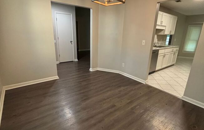 Don’t Miss Out on This Charming 3 Bed, 2 Bath Home in Georgetown!
