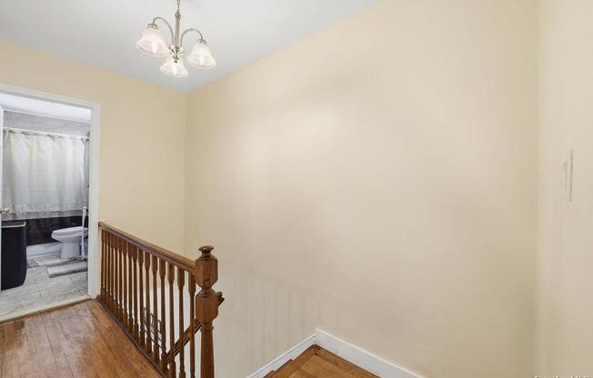 238 E 88 ST