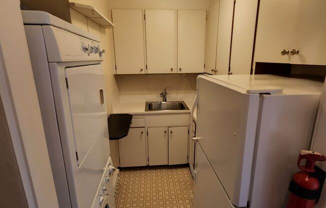 1 bed, 1 bath, 560 sqft, $1,700, Unit 2709