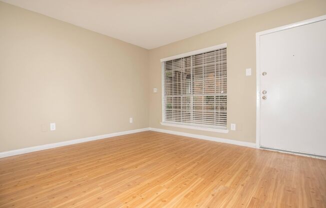3 beds, 2 baths, 1,100 sqft, $1,490